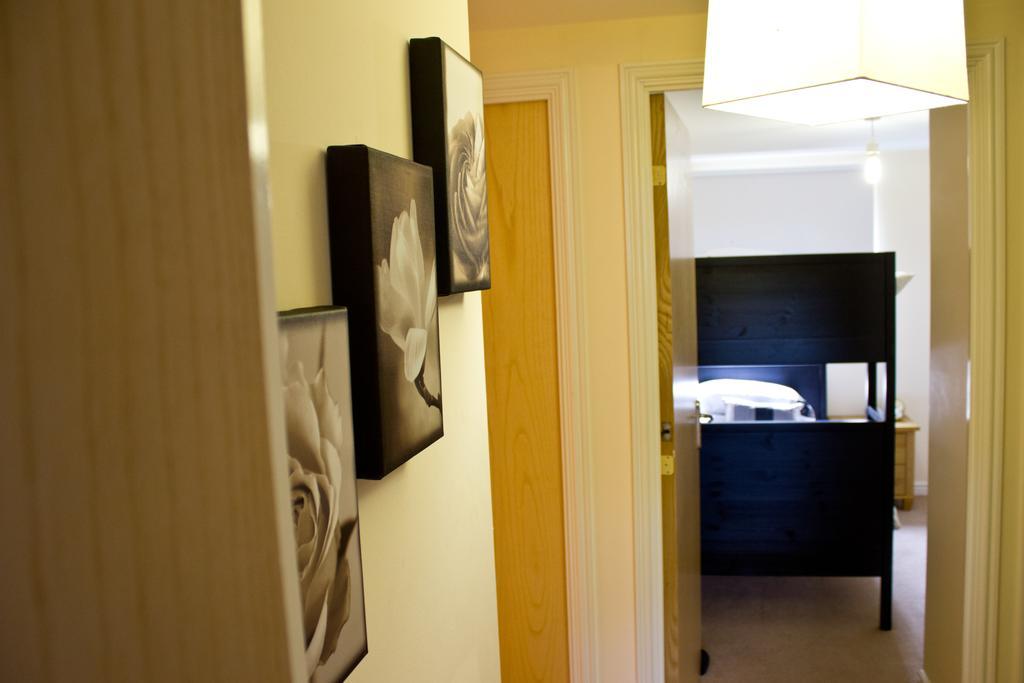 The Lindley Suite - Simple2Let Serviced Apartments هدرزفيلد الغرفة الصورة