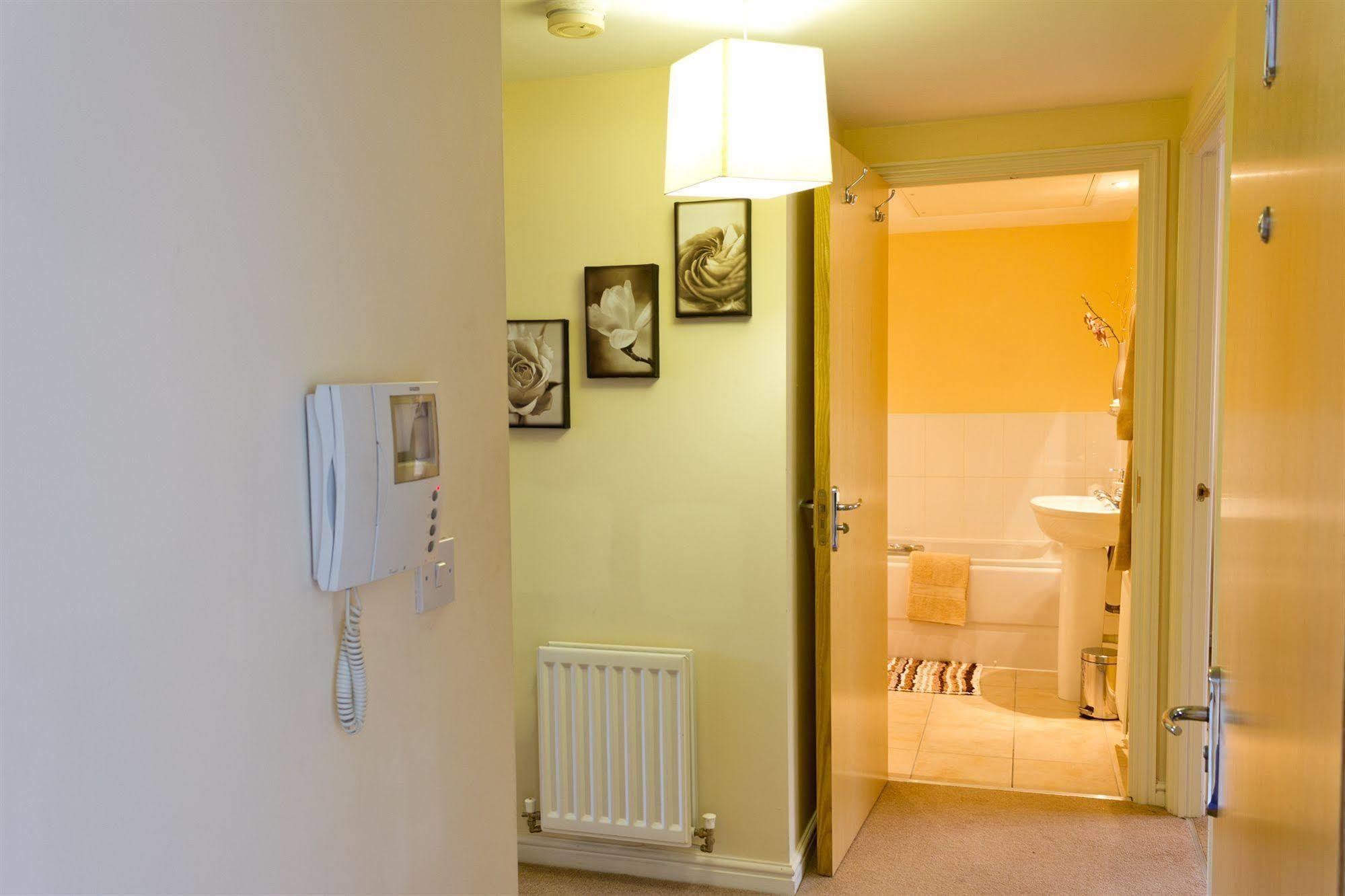 The Lindley Suite - Simple2Let Serviced Apartments هدرزفيلد المظهر الخارجي الصورة
