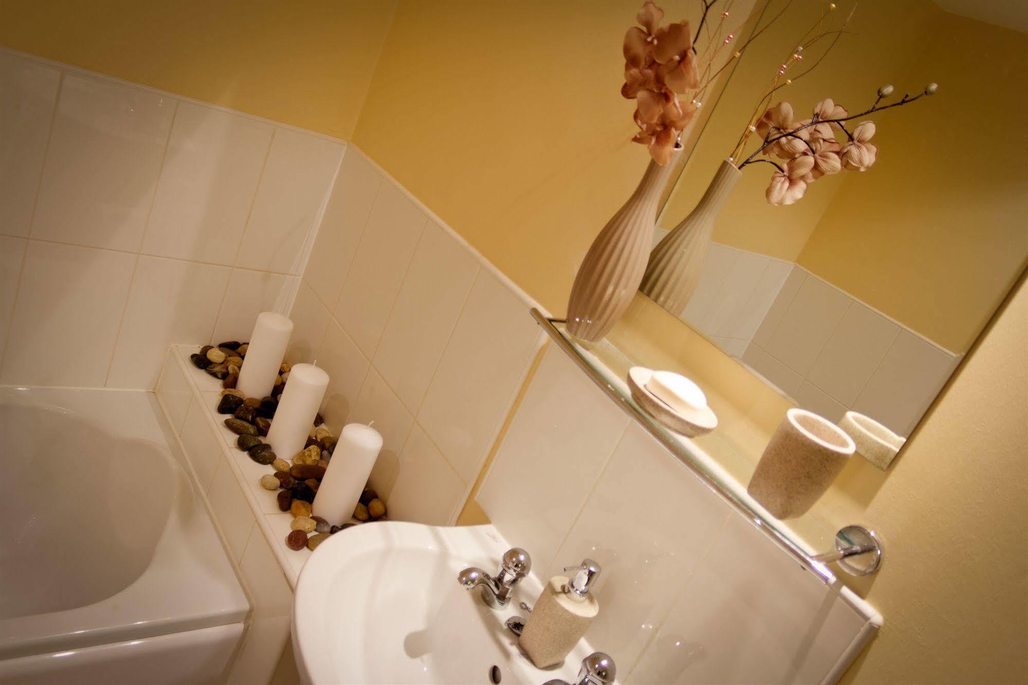 The Lindley Suite - Simple2Let Serviced Apartments هدرزفيلد المظهر الخارجي الصورة